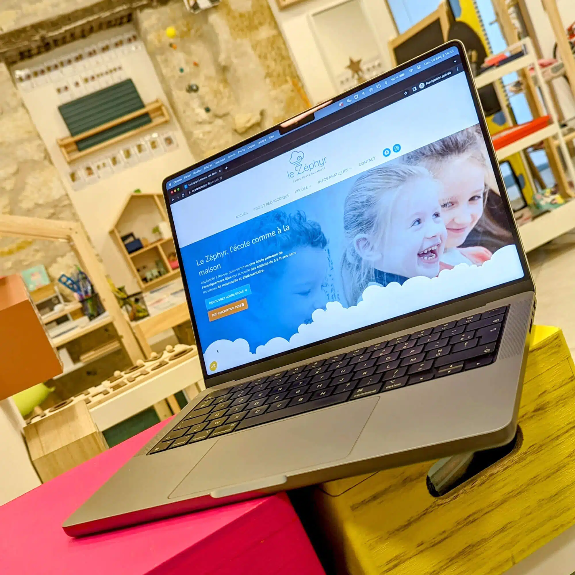 École Le Zéphyr à Nevers, école primaire de l’enseignement libre qui accueille des enfants de 3 à 11 ans dans des classes de maternelle et d’élémentaire.